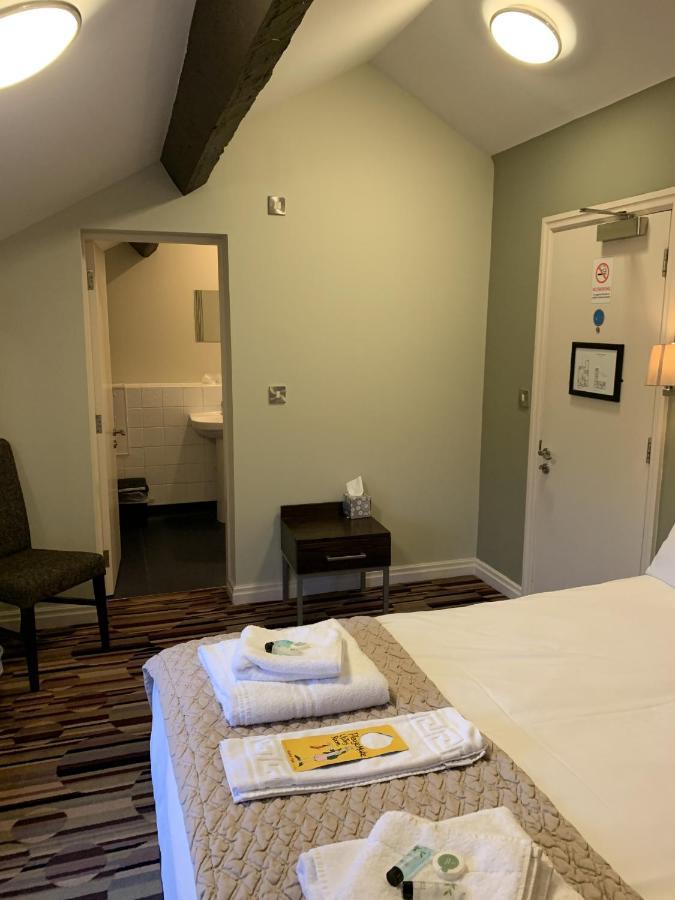 George And Dragon Bed & Breakfast Tarvin Bagian luar foto
